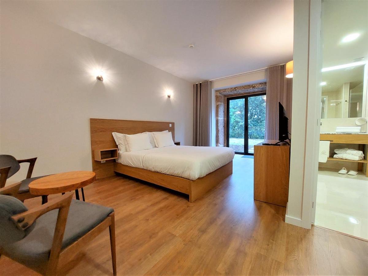 Quinta Da Roda Hotel - Conforto E Tranquilidade No Geres Cela  Екстериор снимка